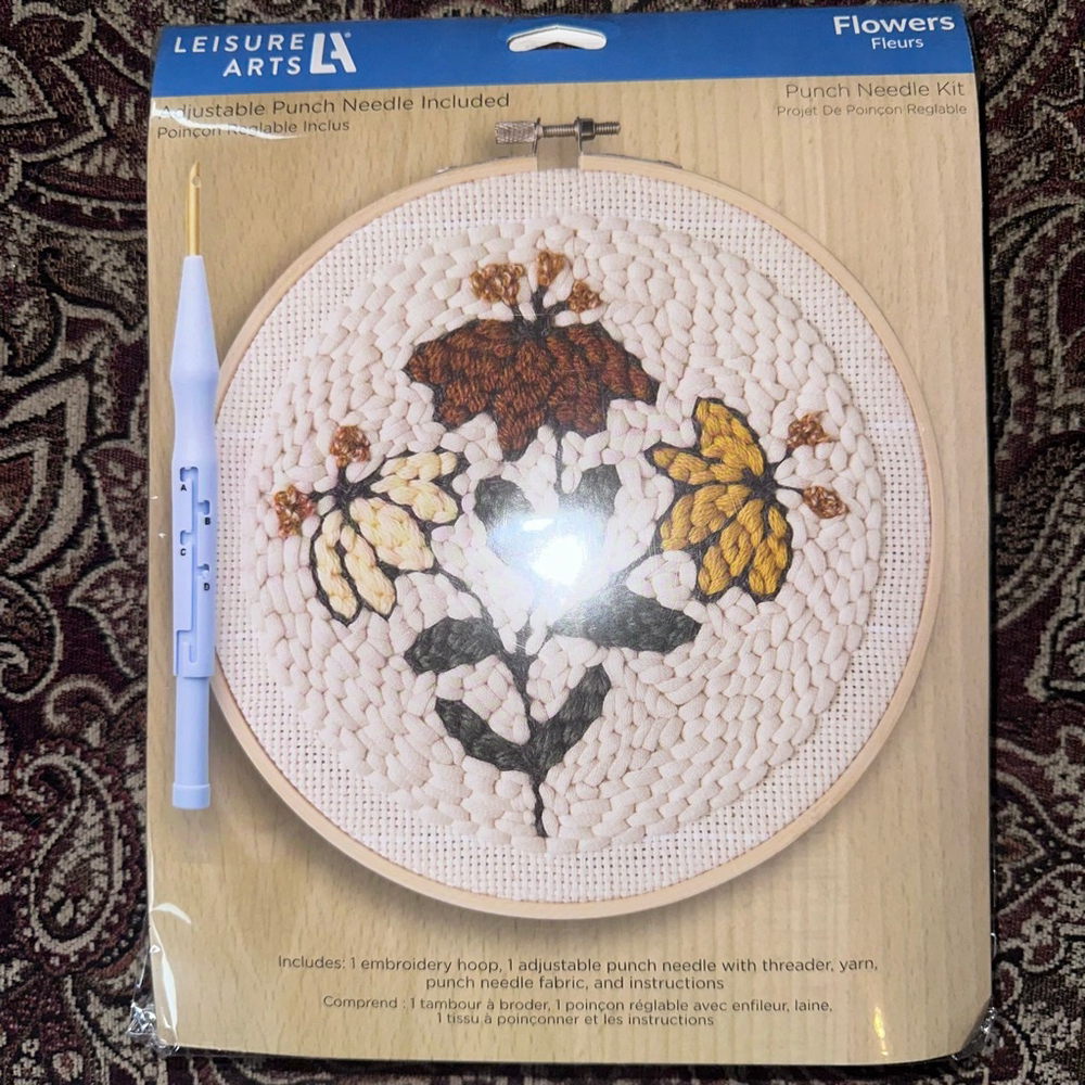 NOS 2019 Leisure Arts Blanc Laine Flowers Punch Needle Craft Kit